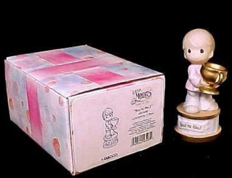 Precious Moments - 491640 - Boy Holding Trophy / "You're No. 1