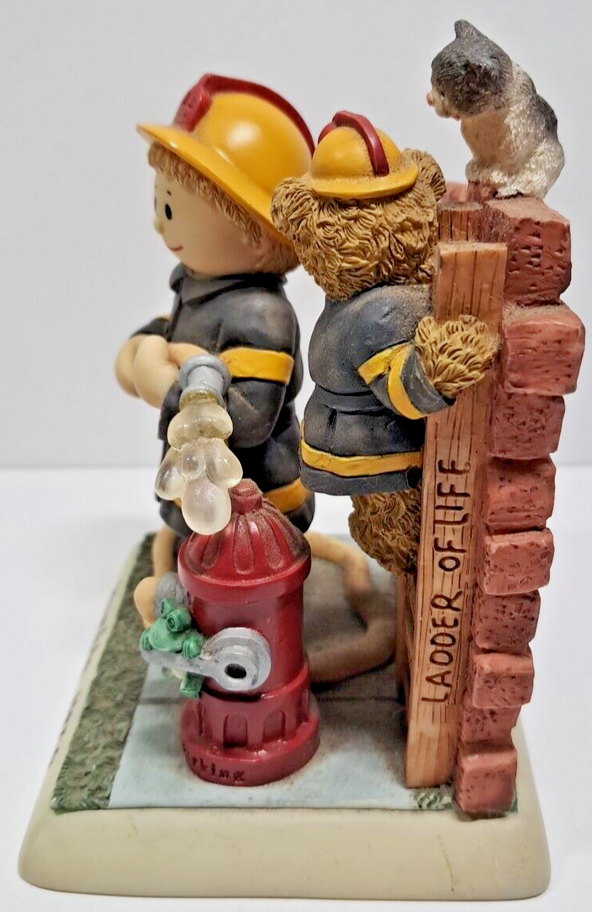 Vintage Pavilion Gift Company "Humble Hero" Zingle-Berry Fire Fighter and Bear