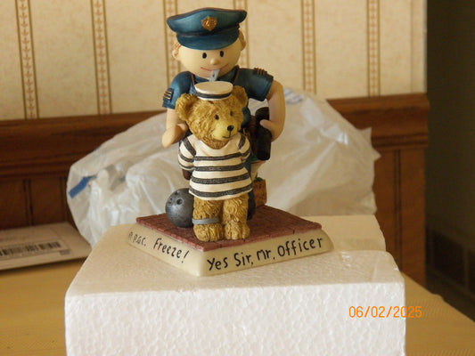 Vintage Chuck Berry Figurine Zingle Berry "Yes Sir Mr. Officer" # E 768