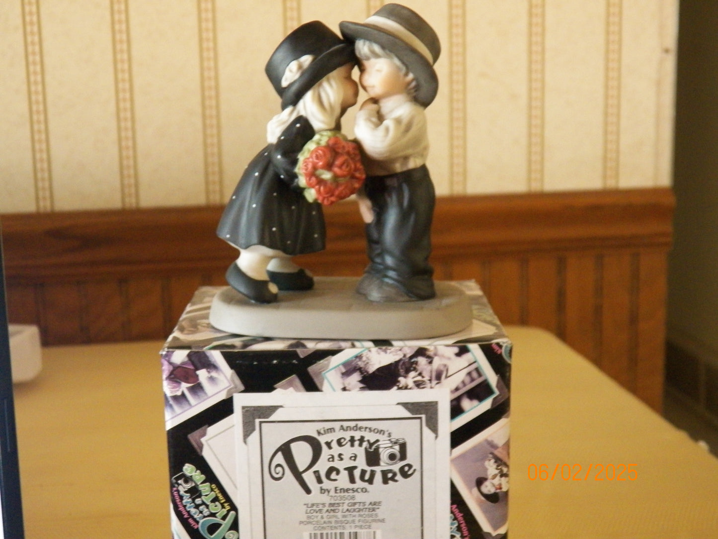 2000 Enesco Kim Anderson "Pretty As A Picture Figurine" #703508 Life's Best Gifts Are Love and Laughter.